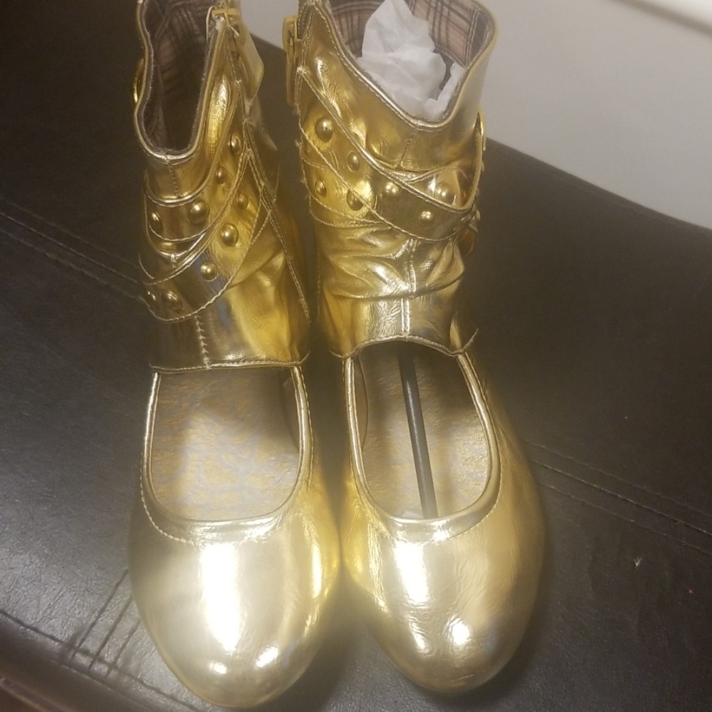 Gold Metallic Sandals - Picture 8 of 8